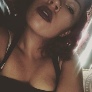 Meet your Posher, Amina miekell